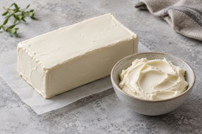 Cream cheese: How to Choose, Use and Store It