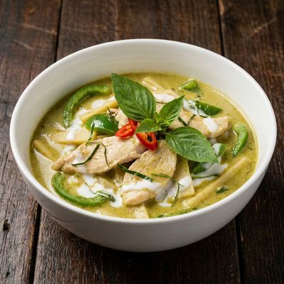 Creamy Coconut Thai Green Curry with Chicken
