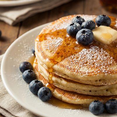 Fluffy Blueberry Pancakes with Maple Syrup